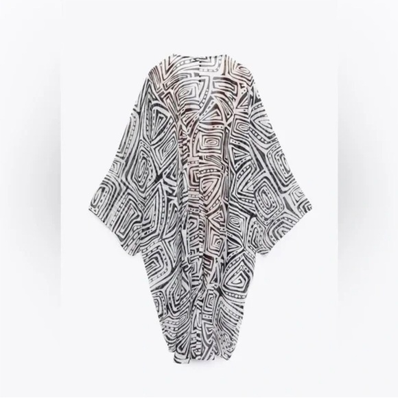 Zara Asymmetrical Kaftan - Picture 3 of 12